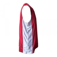 Seitenansicht Basketballtrikots rot/weiß